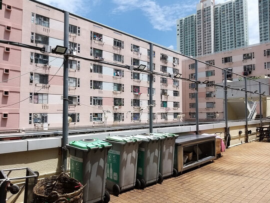 Yue Wan Market Cooked Food Centre - 33 Yee Fung Street, Chai Wan